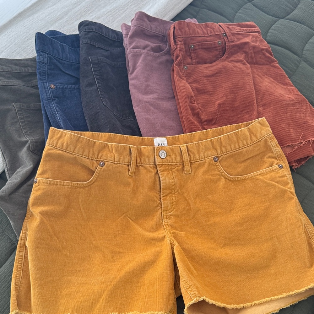 Women's corduroy GAP shorts